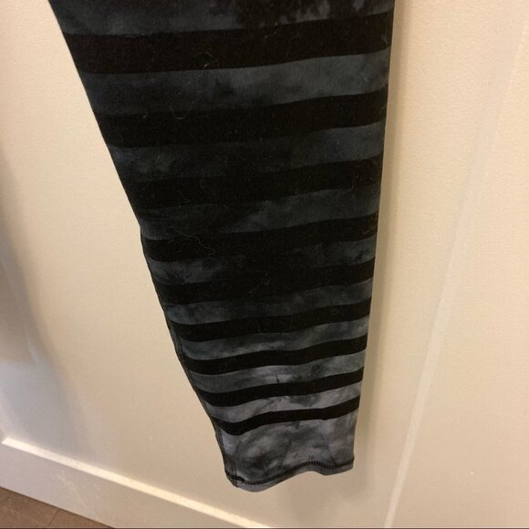 CHAMPION Sz L Black Straight Leg Pants  w/ Stripes NWT Sports Workout Athleisure - Picture 3 of 7